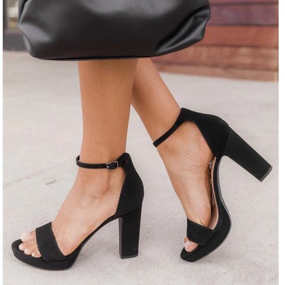 Pink Lily Shoes - Pink Lily Deandra Black Strappy Suede Platform Heels New